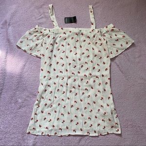 🍁5/$25 F21 Floral Embroidered Off Shoulder Dress